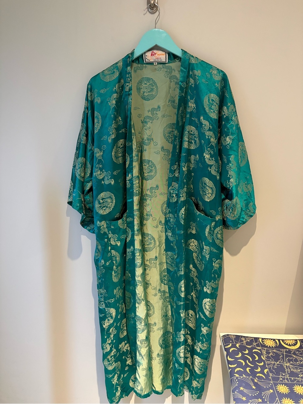 Vintage Green Silk Robe/Kimono with Dragons - Picture 2 of 6